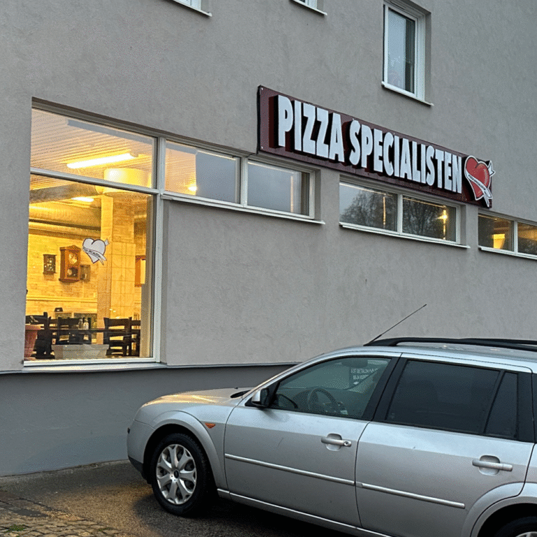 PIZZA SPECIALISTEN